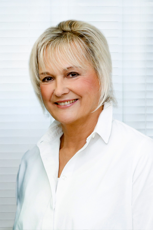 Dr Stefanie Grewe, Zahnärztin Wiesbaden